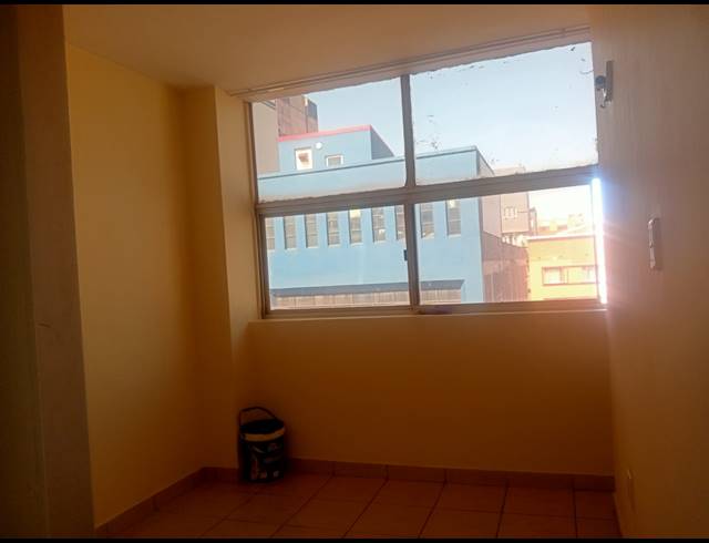 1 BEDROOM FLAT TO LET IN GREYVILLE